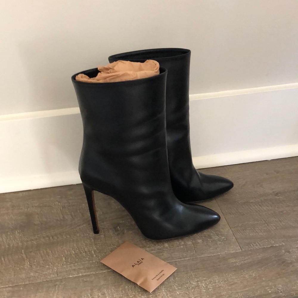 Alaia Boots